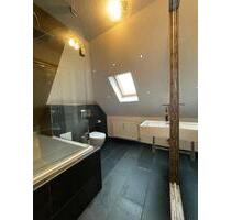 Tolle 2 12 ZKB DG Nähe Zoo - 480,00&nbsp;EUR Kaltmiete, ca.&nbsp; 48,00&nbsp;m&sup2; in Neunkirchen (PLZ: 66540) Heinitz