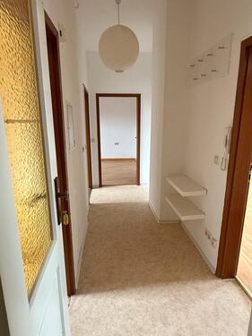 Foto - 3 Raum Wohnung mieten - 380,00&nbsp;EUR Kaltmiete, ca.&nbsp; 60,00&nbsp;m&sup2;