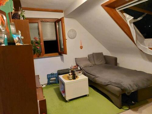 Foto - Günstige 2.53 Zimmer DG-Wohnung in Filderstadt-Sielmingen