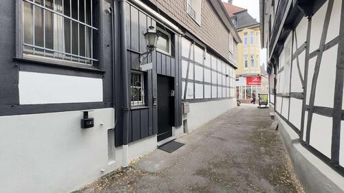 Foto - Große Büro- und Praxisfläche in Hattingens Altstadt mit IT-Raum, LAN, Seminarraum und Gartennutzung