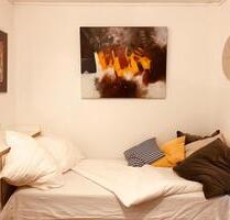 Sunny bright Art Studio for Students or Young Professionals at Mauerpark - Berlin Mitte