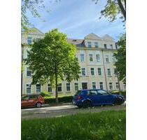 1-Raum-Wohnung mit EBK und Bad mit Dusche in Stadtparknähe in Altchemnitz!