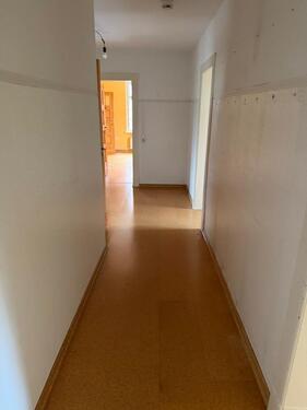 Foto - Großzügige 5-Zimmer-Wohnung mit Balkon & Einbauküche