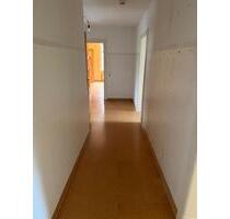 Großzügige 5-Zimmer-Wohnung mit Balkon & Einbauküche - Berlin Neukölln