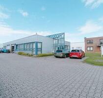 Repräsentative und freistehende Büro- und Lagerfläche mit 5 Toren in Willich-Münchheide