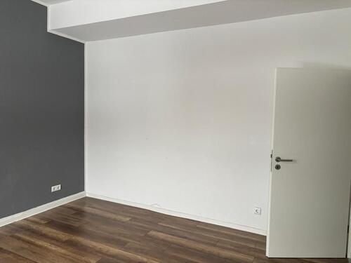 Foto - 2 Raum Wohnung abzugeben - 832,00&nbsp;EUR Kaltmiete, ca.&nbsp; 75,00&nbsp;m&sup2;
