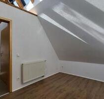Schöne helle 1,5 Zimmer Dachwohnung Nähe Herzogenaurach - Langenzenn