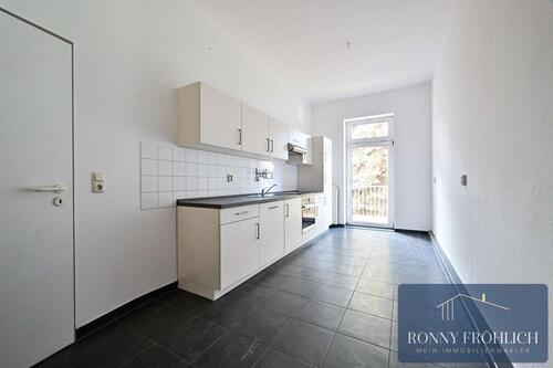 Foto - Helle 2-Raum-Wohnung mit Balkon, Tageslichtbad und Einbauküche in Altendorf