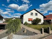Foto - Zweifamilienhaus mit Einliegerwohnung in Wehretal-Hoheneiche