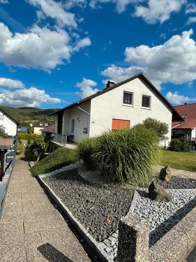 Foto - Mehrfamilienhaus, Wohnhaus zum Kaufen in Wehretal