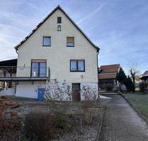 2 Familien Wohnhaus mit Garten, drei Garagen und Freisitz - Burglauer