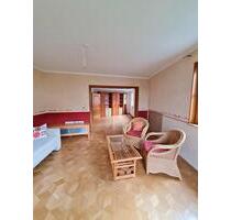 Schöne 2-Zimmer Wohnung, Gartenmitbenuzung, Innenstadt - Neustadt bei Coburg