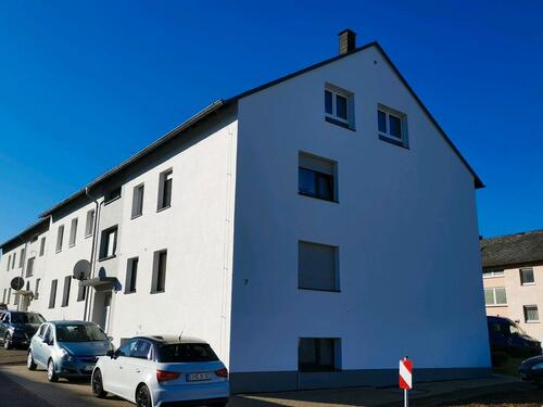 Foto - Sanierte 2 ZKB Dachgeschosswohnung