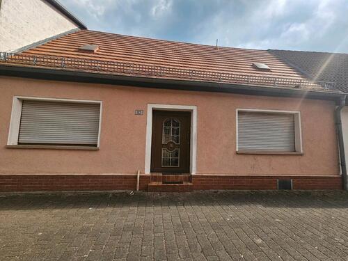 Foto - Reihenmittelhaus 06388 Gröbzig - 72.000,00&nbsp;EUR Kaufpreis, ca.&nbsp; 85,00&nbsp;m&sup2;