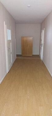 Foto - Helle 4-Zimmer-Wohnung - 800,00&nbsp;EUR Kaltmiete, ca.&nbsp; 140,00&nbsp;m&sup2;