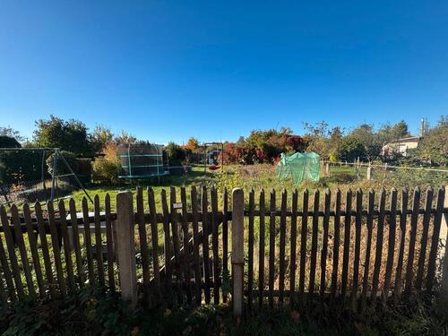 Foto - Garten abzugeben - 1.500,00&nbsp;EUR Kaltmiete, ca.&nbsp; 0,00&nbsp;m&sup2;