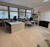 Büroraum mit Blick über Berlin - All-in-Miete