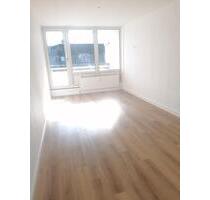Modernisierte 1-Zi-Whg. mit großem Balkon – ruhig & gepflegt - Wuppertal