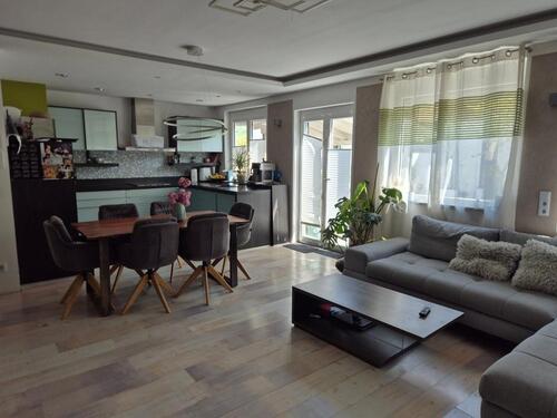 Foto - Provisionsfrei: Kernsanierter Bungalow in Winterbach