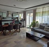 Provisionsfrei: Kernsanierter Bungalow in Winterbach