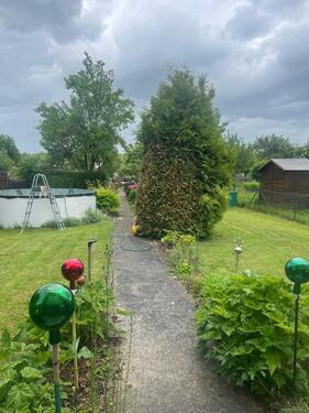 Foto - Kleingarten mit Haus inkl. Terasse + Pool + Brunnen