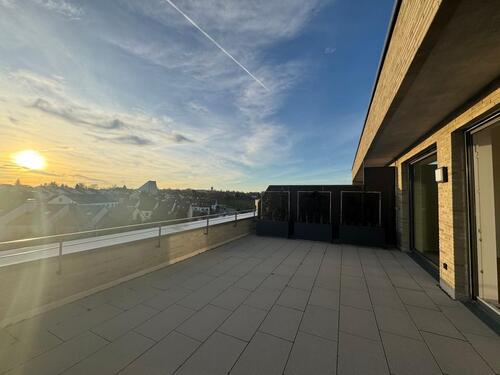 Foto - Exklusive Penthouse-Wohnung mit Dachterrasse und Balkon