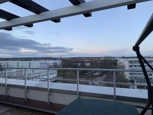 Foto - Über den Dächern von Halle: 4-Zimmer-Maisonette-Wohnung mit Dachterrasse und Einbauküche