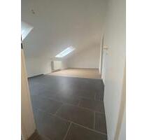 Helle 1.5 Zimmer-Wohnung mit offenem Wohn-Essbereich in Ebelsbach