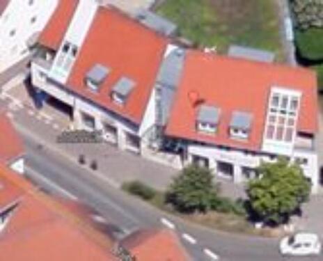 Foto - Schöne, einzel-mietbare BüroPraxisEinzelhandelsräume (11-163qm)