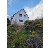 Doppelhaushälfte in Radebeul-Lindenau im Dornröschenschlaf