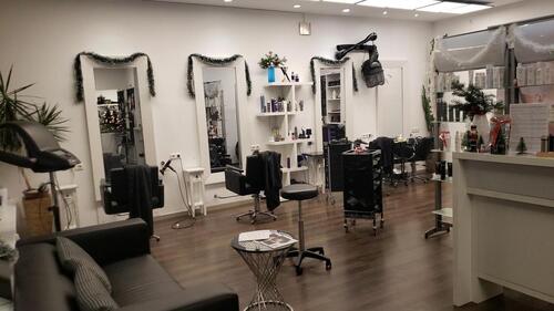 Foto - Voll ausgestatteter Friseursalon zur Miete in Wiesbaden-Klarenthal