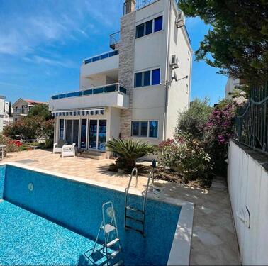 Foto - Haus zum Verkauf in Montenegro - 265.000,00&nbsp;EUR Kaufpreis, ca.&nbsp; 156,00&nbsp;m&sup2;