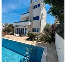 Haus zum Verkauf in Montenegro - 265.000,00&nbsp;EUR Kaufpreis, ca.&nbsp; 156,00&nbsp;m&sup2; in Dresden (PLZ: 01097) Neustadt