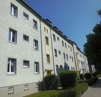 Schöner Ausblick garantiert! Gemütliche 2-Raum-Wohnung in Gera-Zwötzen verfügbar.