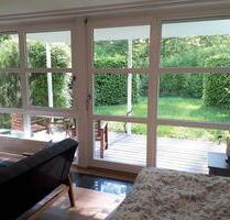 Voll-möbliertes 1-Zimmer Appartement, ruhig, grün, zentral - Täferrot