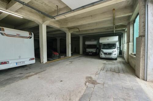 Foto - Stellplatz Garage Hallenstellplatz Wohnmobil Wohnwagen Boot