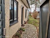Foto - freistehendes, sonniges EFH in Form eines Walmdach-Bungalows