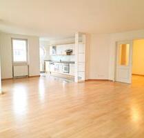 Lichtdurchflutetes Wohnjuwel im Generalsviertel: 2 Balkone, Lift - Hamburg Hoheluft-West