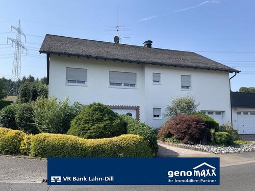 Foto - Mittenaar-Bicken: Helle 3-Zimmer-Erdgeschosswohnung mit Garten und Garage