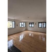 Moderne 3-Zimmer-Maisonettewohnung mit Garage und Einbauküche in zentraler Lage von Kaiserslautern