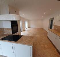 Doppelhaushälfte Wohnung 155qm Balkon Terrasse EBK WG - Nittendorf