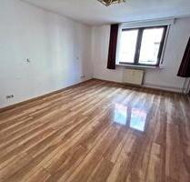 Schöne 2,5 Zimmer Wohnung mit Einbauküche in Mannheim