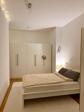 Foto - Befristet: Möblierte 65 m² Altbau mit sonnigen Balkon