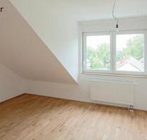 Charmante Dachgeschoßwohnung in Uni-Nähe - wird komplett saniert - Essen Stadtbezirk VI