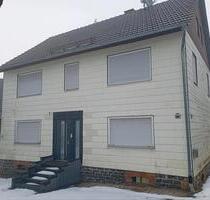 Bauernhaus mit Scheune und Garten - Romrod