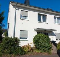BONN-BUSCHDORF REIHENENDHAUS - - 475.000,00&nbsp;EUR Kaufpreis, ca.&nbsp; 140,00&nbsp;m&sup2; in Bonn (PLZ: 53117) Auerberg