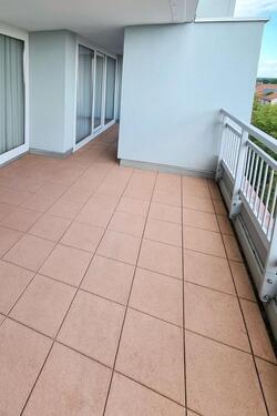 Foto - Großzügige 3-Zimmer-Wohnung mit Balkon und Weitblick in Top-Lage