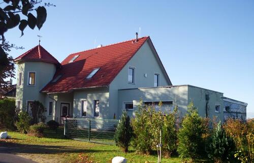 Foto - starkes nicht alltägliches Einfamilienhaus -in Seenähe -von priva