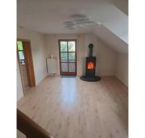 4 Zimmerwohnung mit Holzofen in Mengkofen