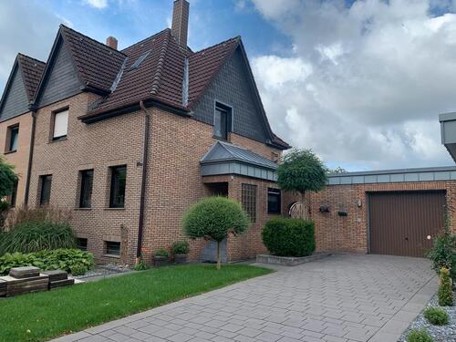 Foto - Charmante Doppelhaushälfte Einfamilienhaus mit Garage